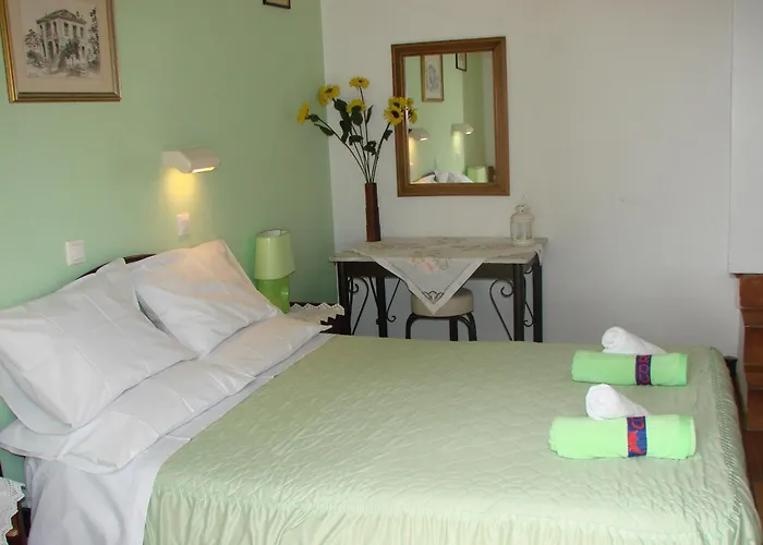 Eleni\'S Apartments
